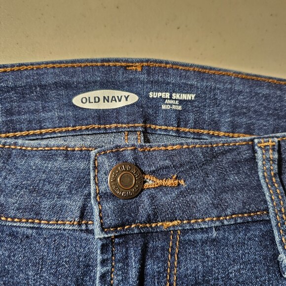 Old Navy Super Skinny Ankle Mid Rise Jeans 30x26 - Picture 9 of 10
